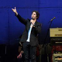 Josh Groban performs at the Bank Atlantic Center | Picture 111509